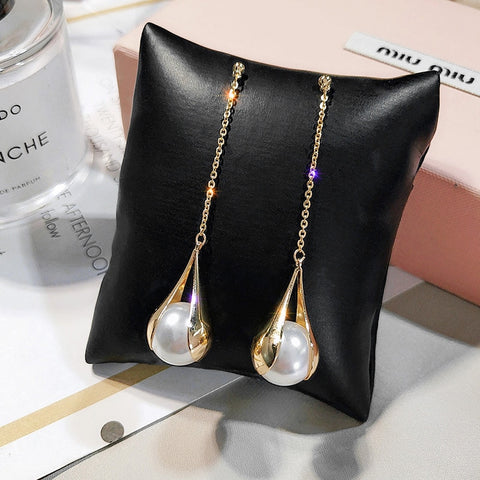 Image of earrings luxury pearls drop dangle